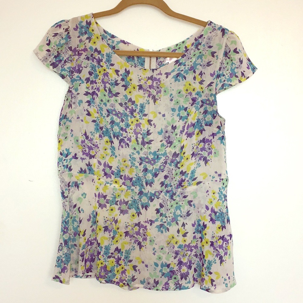 Xhilaration Floral Top